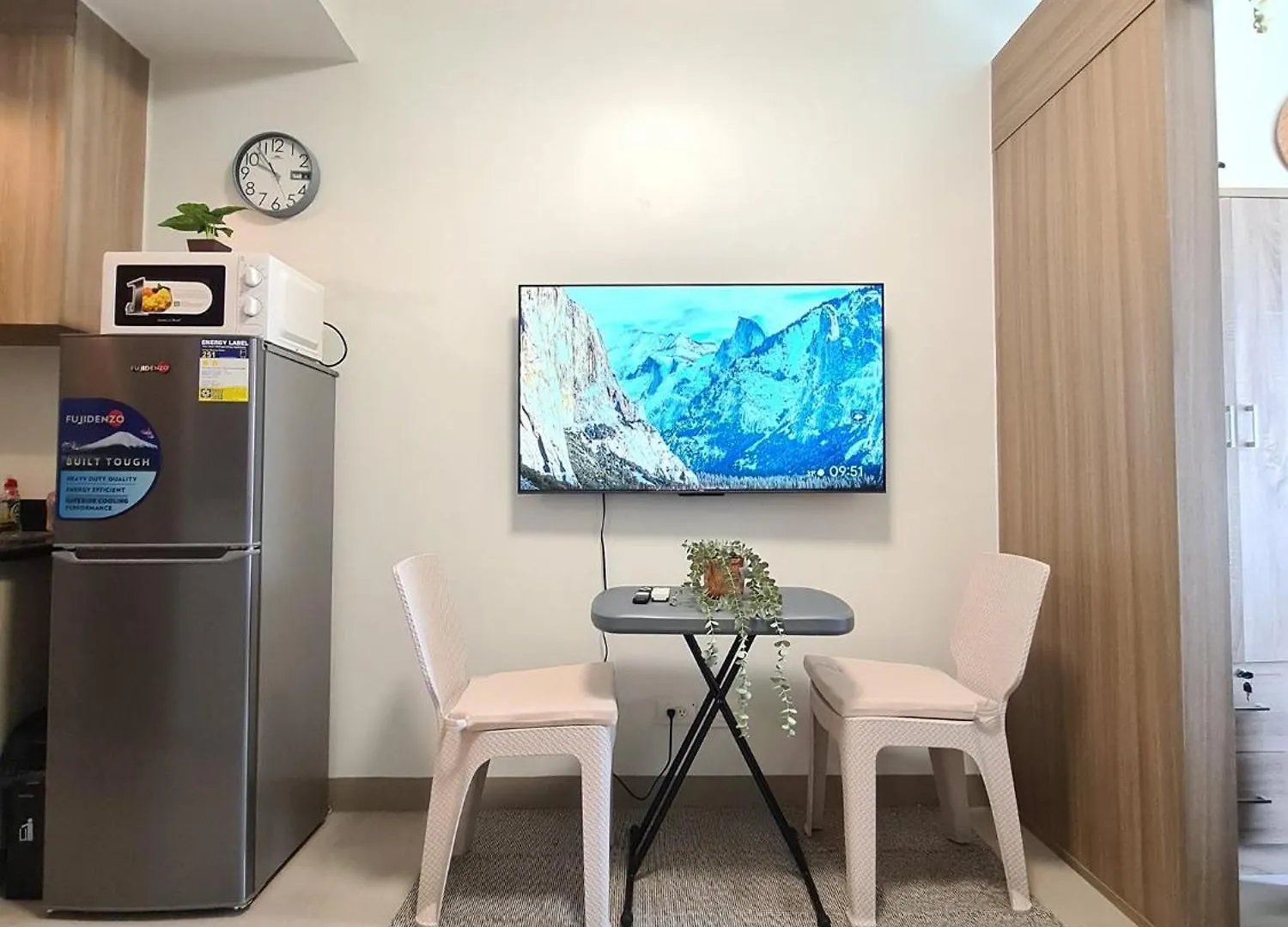 Shore 2 Residences, Tower 2 Pasay 0*,  Philippines